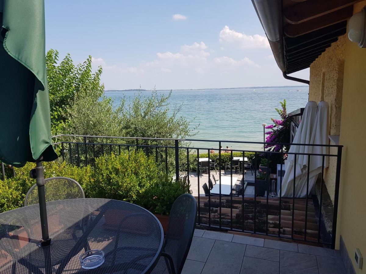 Graziosa Al Porto Villa Moniga del Garda Exterior photo