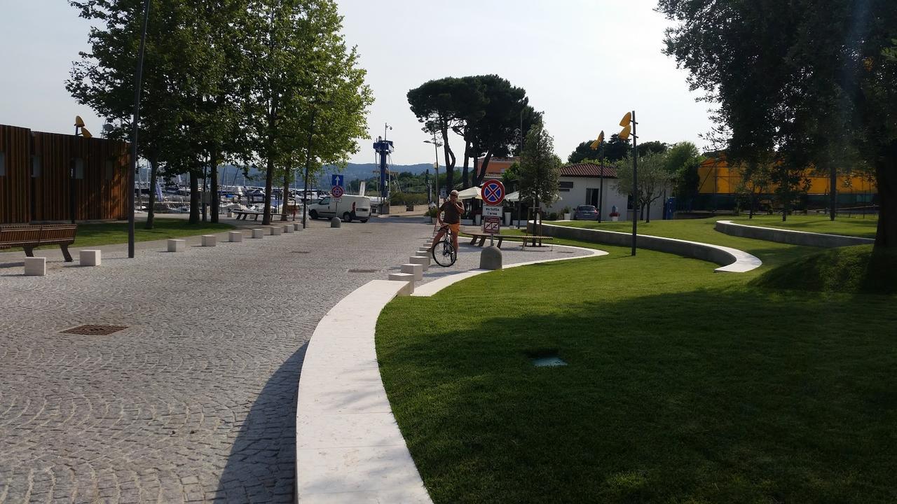Graziosa Al Porto Villa Moniga del Garda Exterior photo